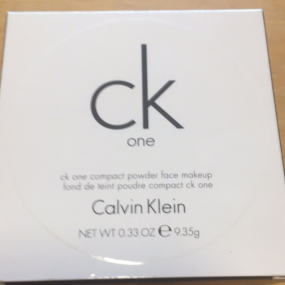 Calvin Klein CK One compact Powder face makeup 100